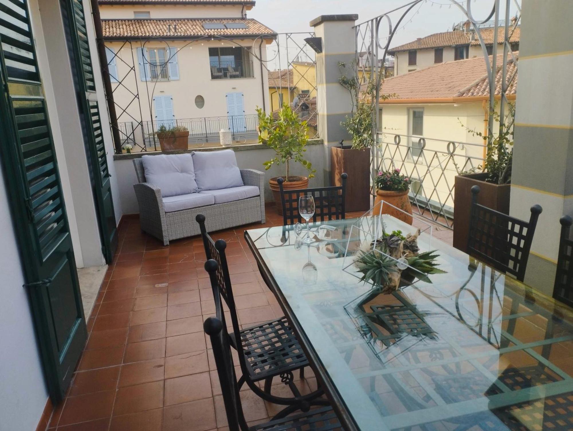 Apartamento Dimora Storica Vicolo Del Volto Iseo Exterior foto