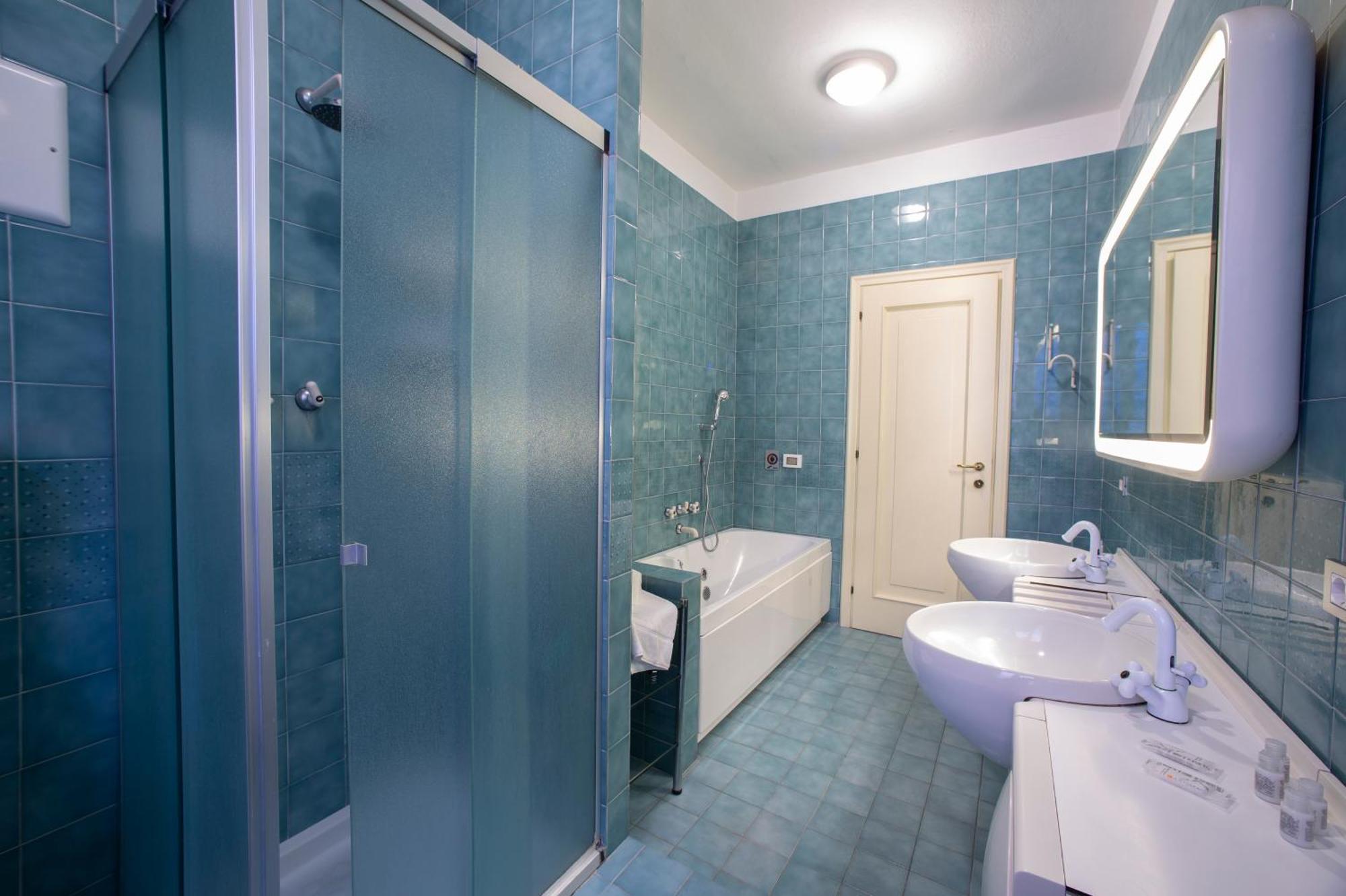 Apartamento Dimora Storica Vicolo Del Volto Iseo Exterior foto