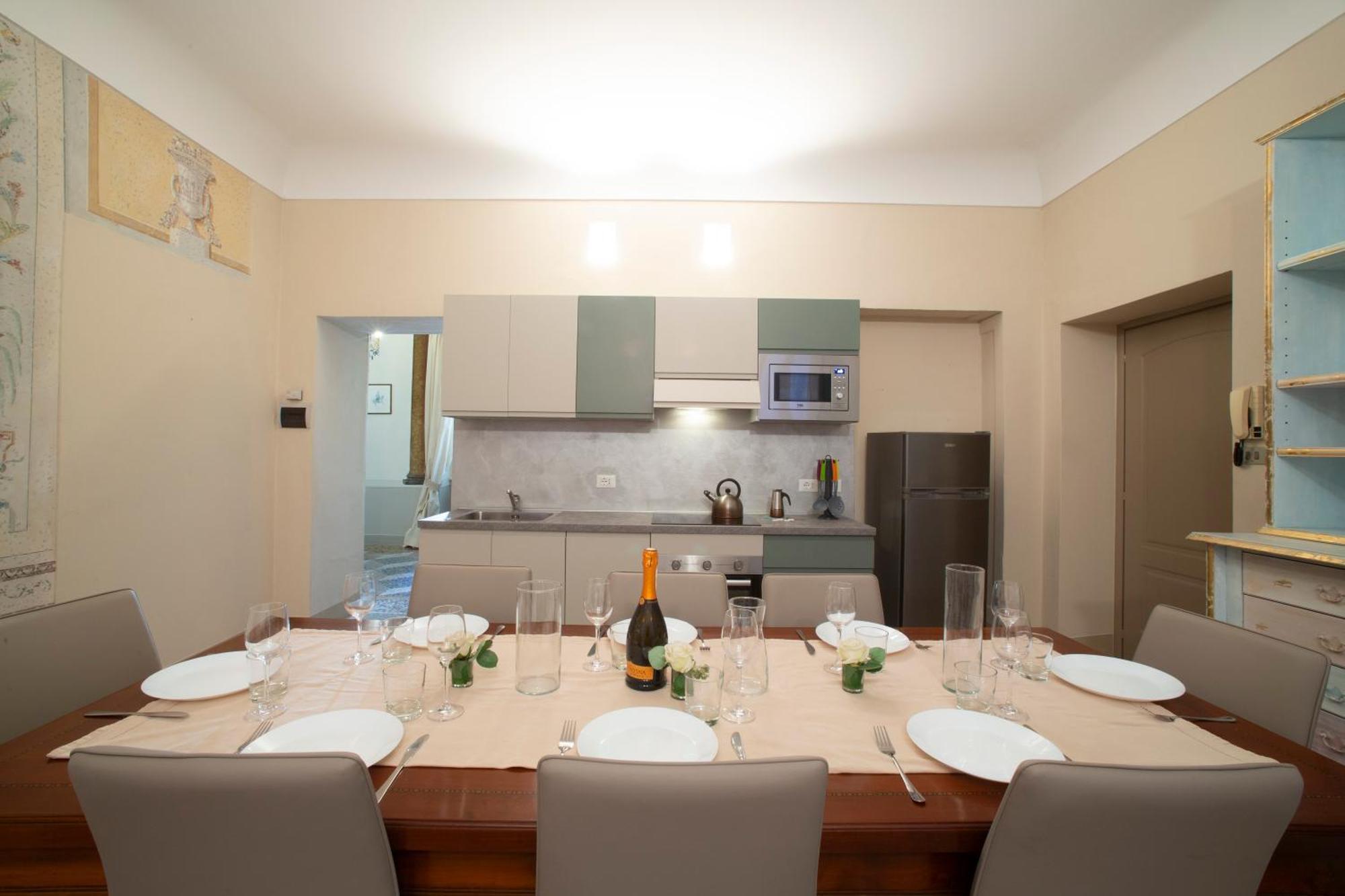Apartamento Dimora Storica Vicolo Del Volto Iseo Exterior foto